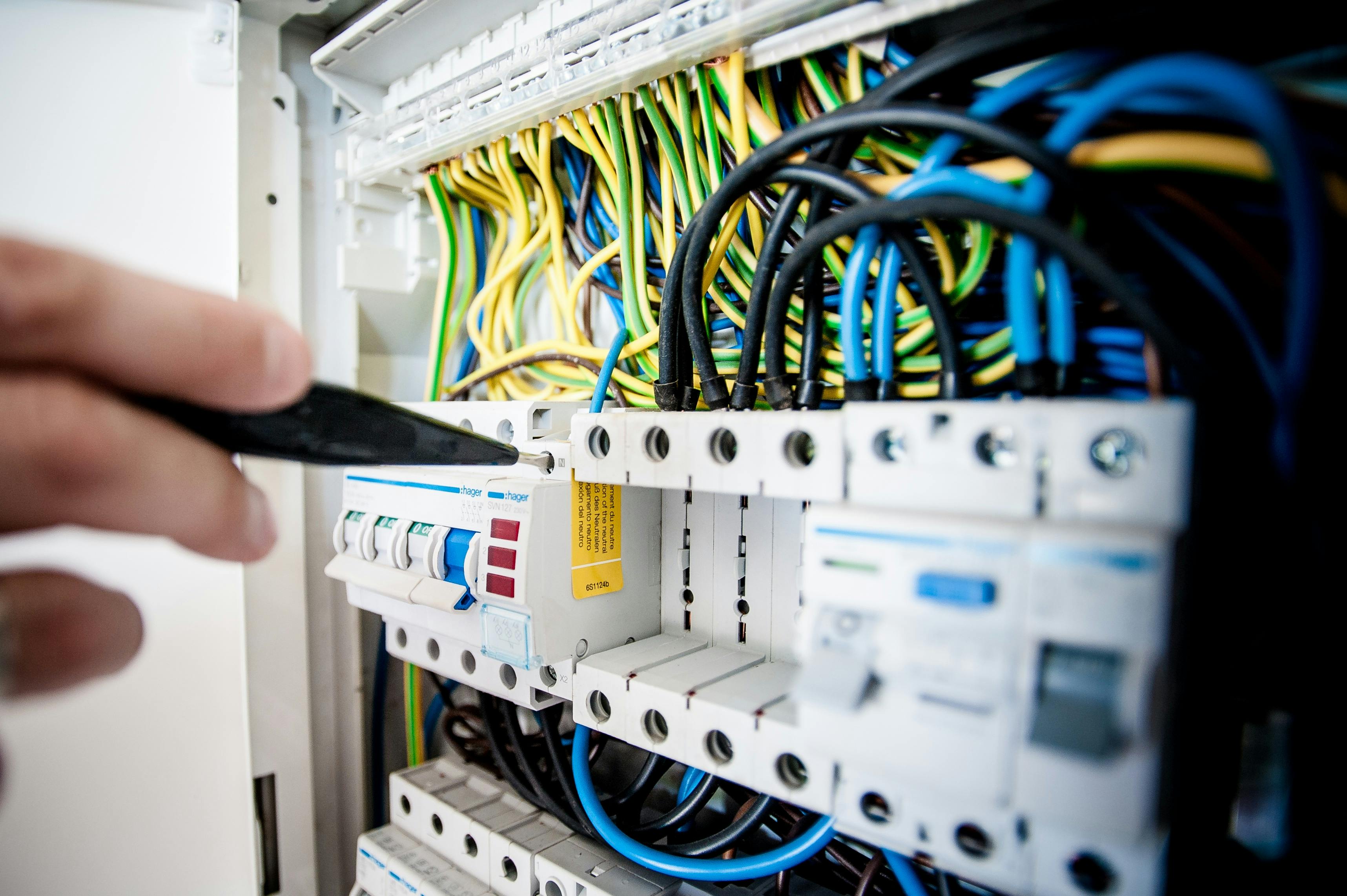 NeonGrid Integrated Solutions Inc. IT Infrastructure Design and Implementation